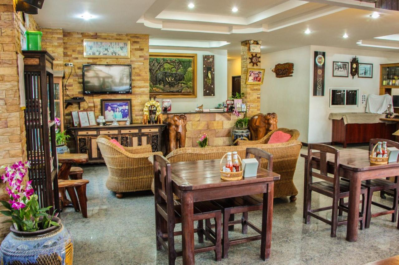 Iyara Hua Hin Lodge Exterior foto