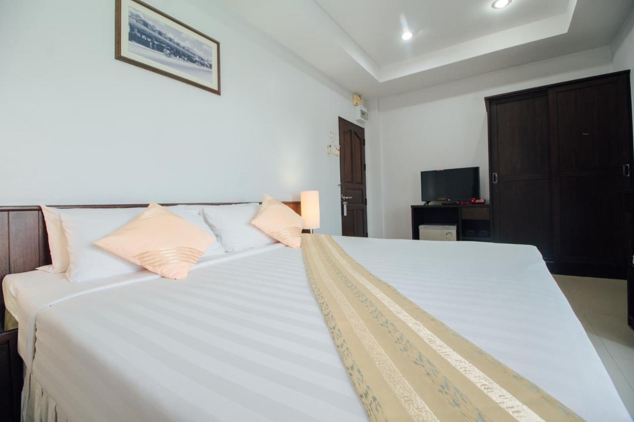 Iyara Hua Hin Lodge Exterior foto